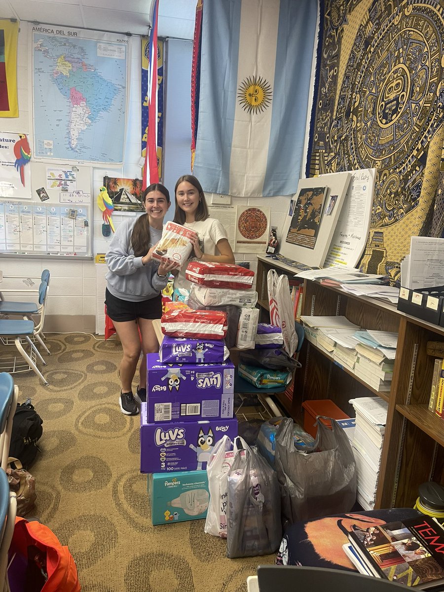 Baby Diaper Drive is off to an AMAZING start! Mil gracias a todos por las donaciones. ❤️ you can drop off any donations to N211!