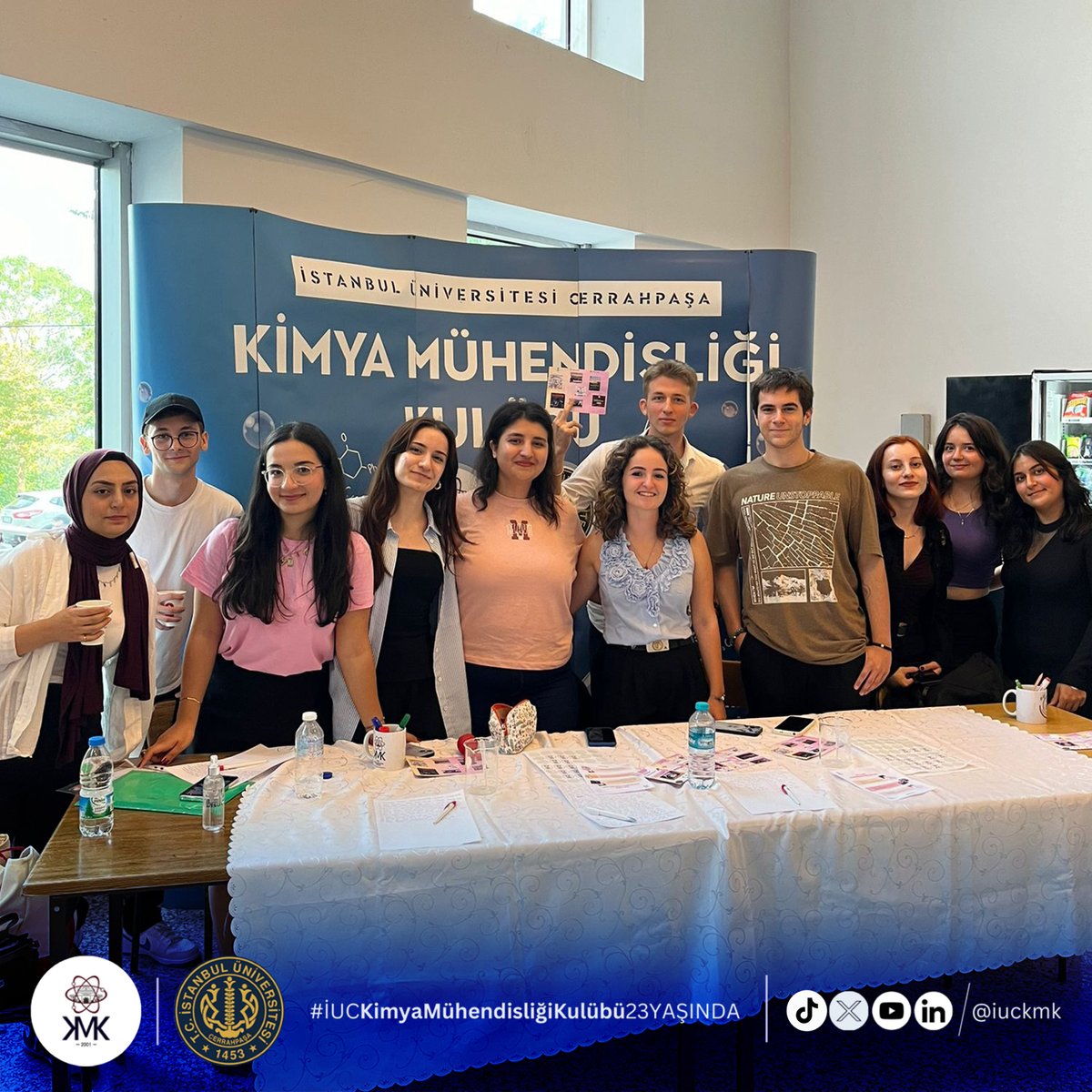 iuckmk's tweet photo. İstanbul Üniversitesi-Cerrahpaşa Kimya Mühendisliği Kulübü olarak Füzyon Günleri etkinliğimizde buluştuk! 🤝
 Kimya mühendisliğine ilgi duyan arkadaşlarımızı tanışma fırsatı bulduğumuz bu etkinlikte, kulüp faaliyetlerimizi anlatarak güzel bir etkileşim kurduk. 🧪
#FüzyonGünleri https://t.co/ysOXiFS3NM
