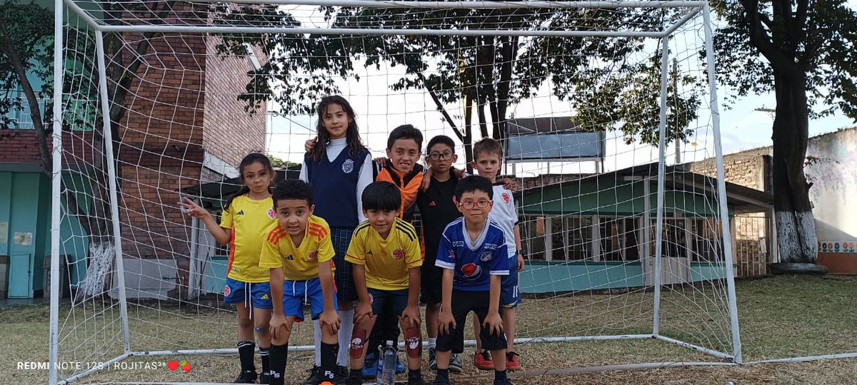 csdcopavi's tweet photo. Nuestro proyecto deportivo también está llegando a las i situaciones educativas.
Colegios a la Cancha https://t.co/1mIsqWEXKq