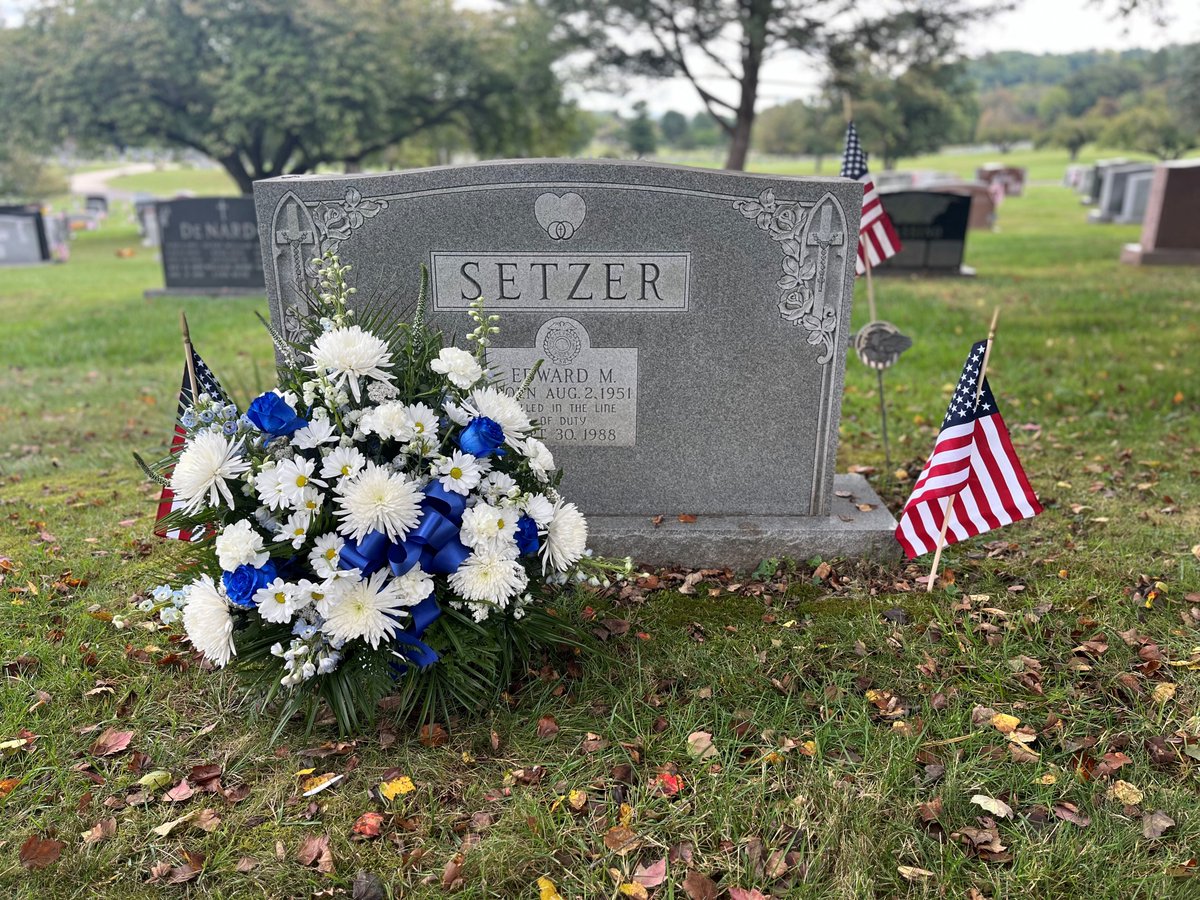 lowermerionpol1's tweet image. On September 30, 1988, Officer Edward Setzer was tragically killed protecting and serving the citizens of Lower Merion Township. Today, we gathered at the site of Ed’s Memorial Plaque located on Mt. Pleasant Road in Bryn Mawr. We will never forget.