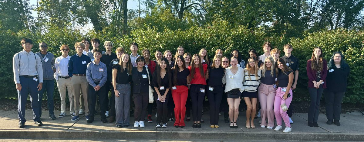 NPGrizBusiness's tweet image. Deca Leadership Conference is under way!  Took a great group today for leadership activities and an amazing business speaker!!!! #npbizgriz #modeca #wearewentzville #wearenorthpoint