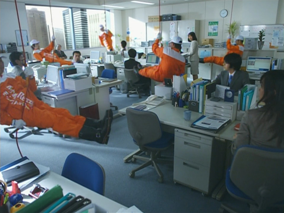 We go into the "Madoka killed the magical girl genre" myth yet again, this time discussing the fact that Madoka wasn't actually received that way in 2011, and also the fact that PreCure has *way* more cultural clout than you probably think. leakedexperience.xyz/madoka-and-pre…