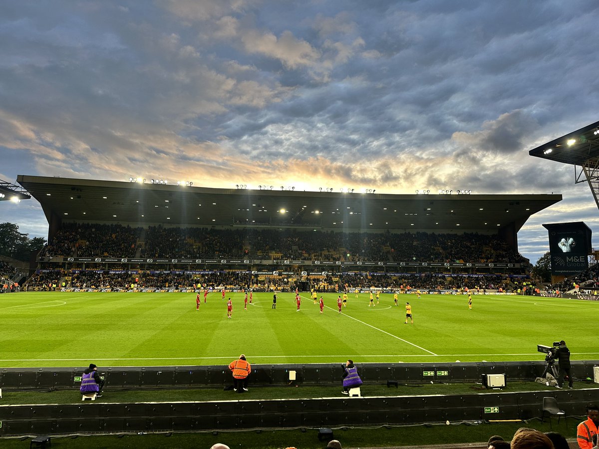 LilShak97's tweet photo. First away game big 2-1 win 
Catching Konate goal on camera  with a big assist from Jota 👏🏾🔴🔴🔴#lfc #Ibou https://t.co/zKGZjKx5f7
