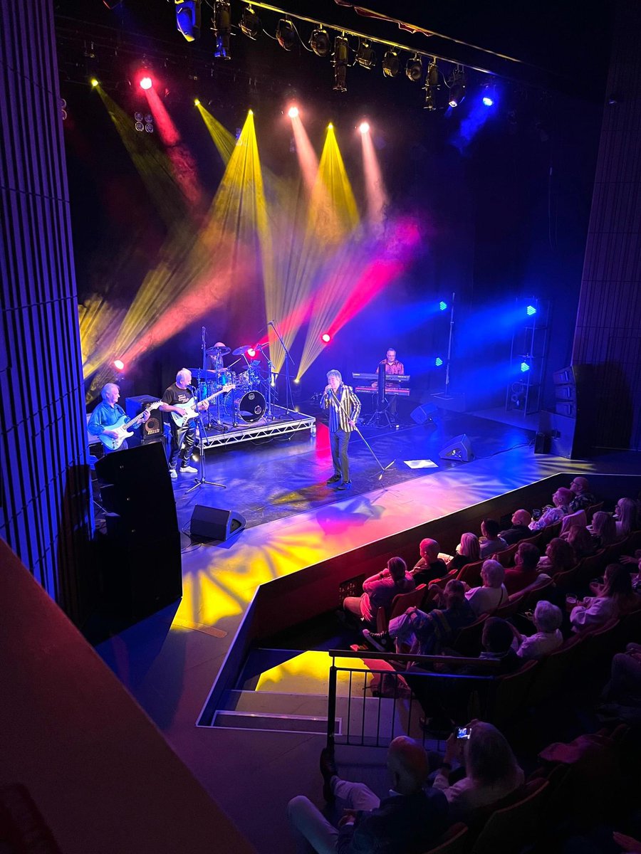 Celebtime's tweet photo. 🌟Great weekend of #shows 🌟 Thanks to all our Great acts traveling many miles a  keeping #entertainment &amp; #Happiness alive 🌟 Big thanks to everyone that purchsed tickets &amp; not forgetting promoters &amp; venues that help make these nights happen 🌟🌟🌟🌟🌟 #celebtime https://t.co/T1TaZWssPk