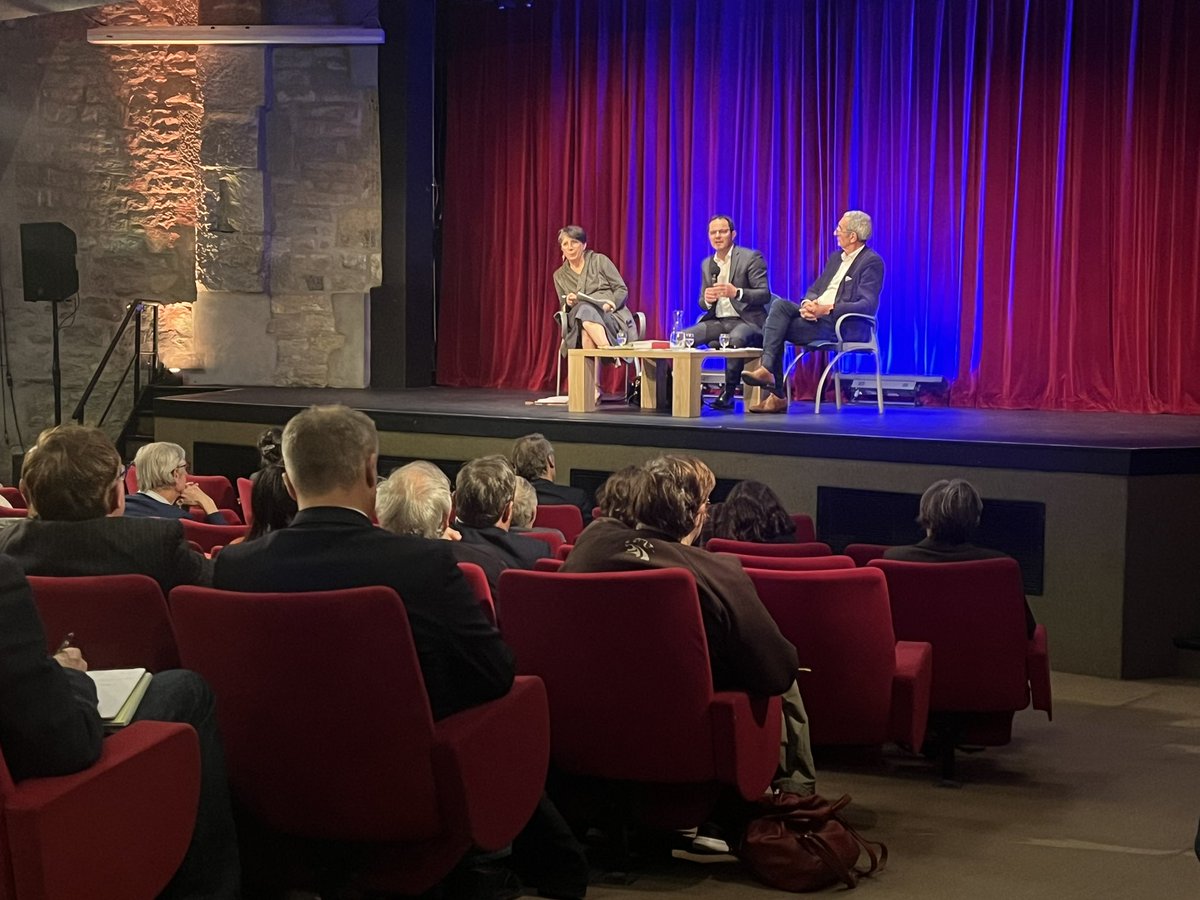 Christophe CUENOT (@cuenotchristof) on Twitter photo En direct du petit Kursaal, conférence de M. Jérôme DURAIN, Sénateur de Saône & Loire, Président de la commission d'enquête sur l’impact du narcotrafic en France.
La lutte contre les trafics de stupéfiants en question.
<a href="/villedebesancon/">Ville de Besançon</a> En direct du petit Kursaal, conférence de M. Jérôme DURAIN, Sénateur de Saône & Loire, Président de la commission d'enquête sur l’impact du narcotrafic en France.
La lutte contre les trafics de stupéfiants en question.
<a href="/villedebesancon/">Ville de Besançon</a>