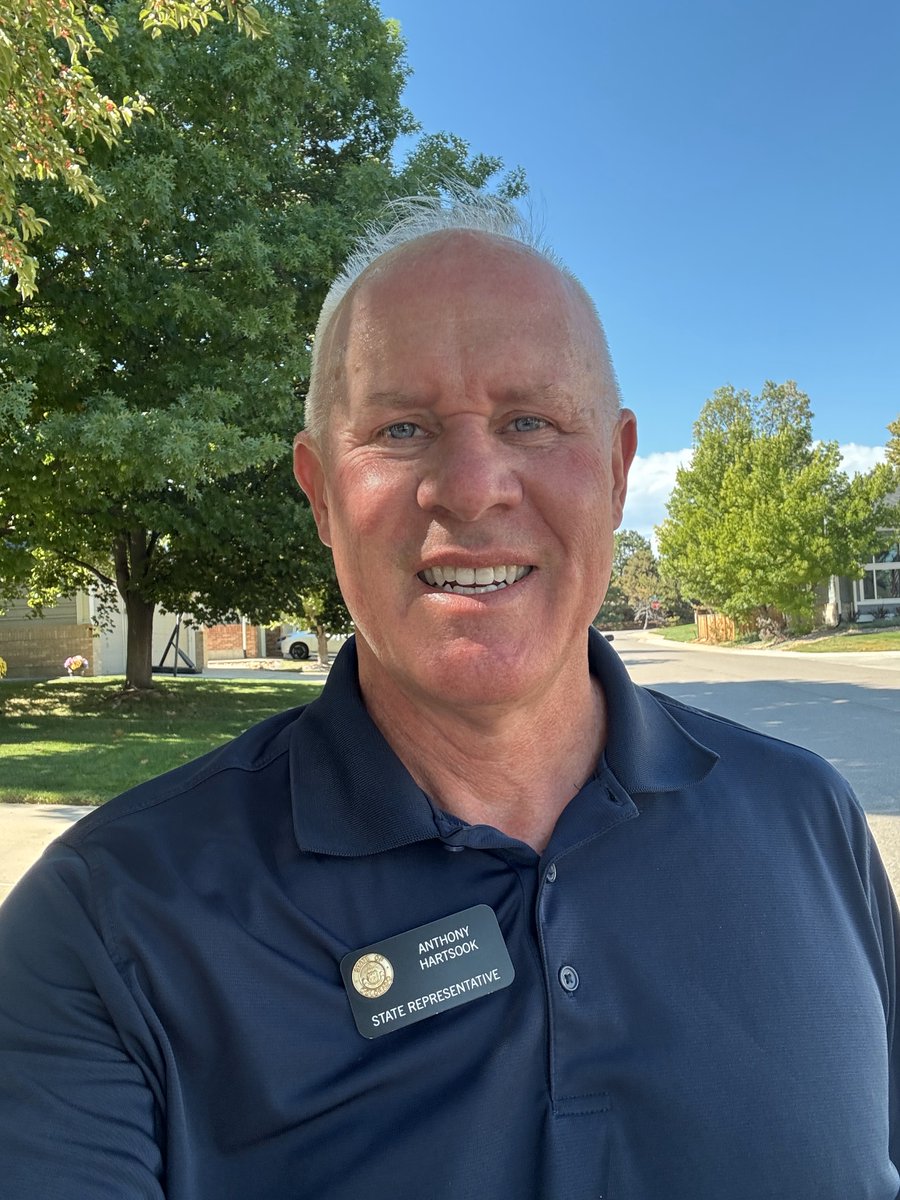 It was a gorgeous day yesterday walking door to door. The Election is November 5th. Ballots will be mailed out October 11th. Vote for balance. Vote Republican! #hartsook4house