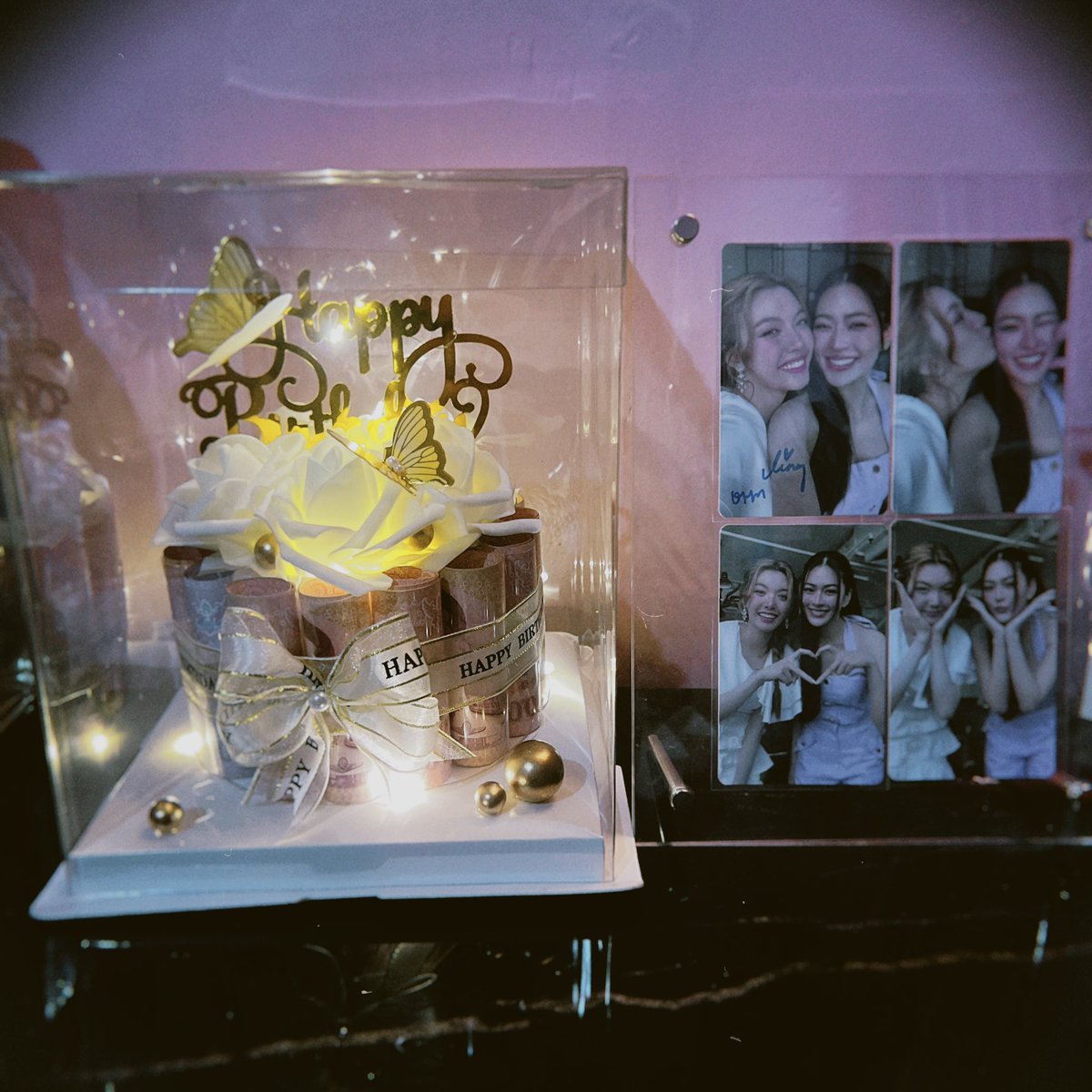 xacreax's tweet photo. วันนี้เป็นวันเกิดของเรา รู้สึกดีมากการได้รักศิลปินคนโปรดไม่เสียใจเลยสักวัน รู้สึกดีใจมากที่ครอบครัวซัพพอร์ตรู้ว่าเราชอบอะไรก็คอยสนับสนุนเราตลอด ชีวิตนี้มีครอบครัวกับศิลปินคนโปรดก็อบอุ่นหัวใจมากแล้ว💖
#หลิงออม #LingOrm https://t.co/LJSCMMYUoM