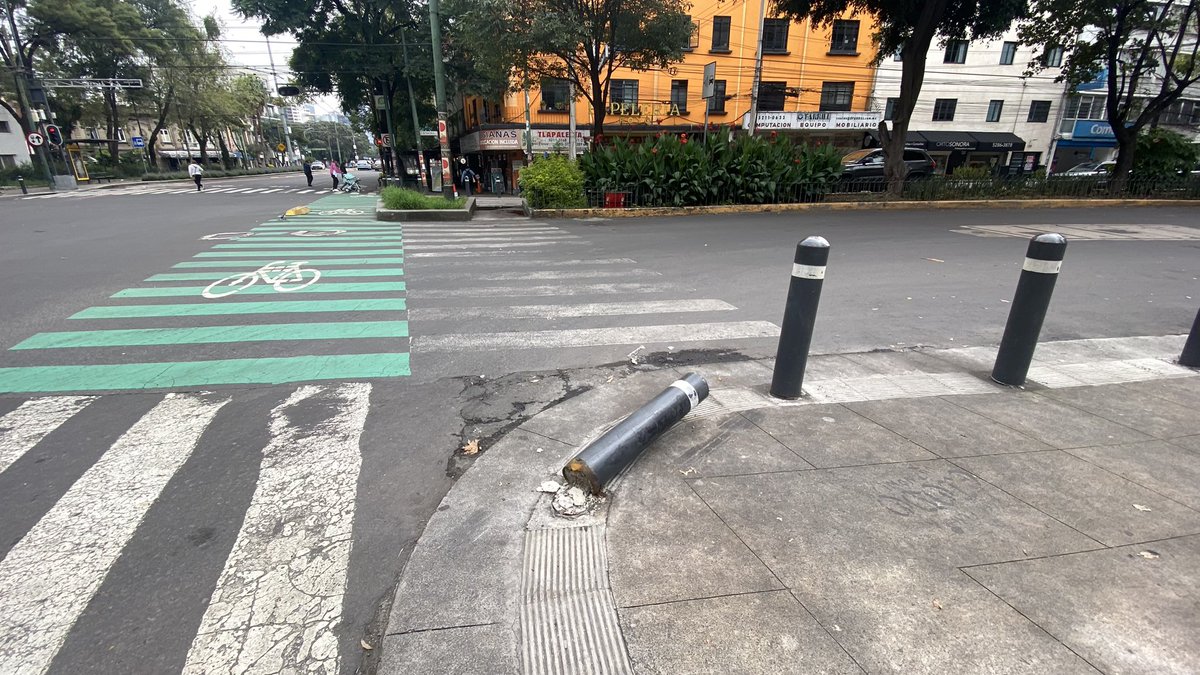 <a href="/SOBSECDMX/">Secretaría de Obras y Servicios CDMX</a> favor de colocar el bolardo de avenida Nuevo León y Sonora <a href="/ColHipodromo1/">ORGANIZACIÓN CIUDADANA HIPÓDROMO</a> <a href="/LaRomaDF/">Colonia Roma 🚲</a> <a href="/HipodromoRoma/">@Observatorio-Roma-Hipodromo</a> después de un accidente expone al <a href="/CdmxPeatonal/">CDMX Peatonal</a>  <a href="/martibatres/">Martí Batres</a> <a href="/IntiMunoz/">Inti Muñoz</a>