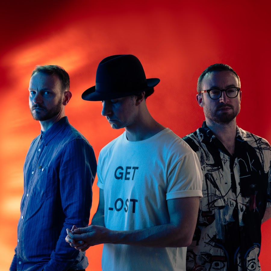 officialcharts's tweet photo. Maximo Park (@maximopark) are aiming for their 5️⃣th Top 10 album this week 🎯 https://t.co/rhuYSasbAJ https://t.co/QCrpeQLLxT