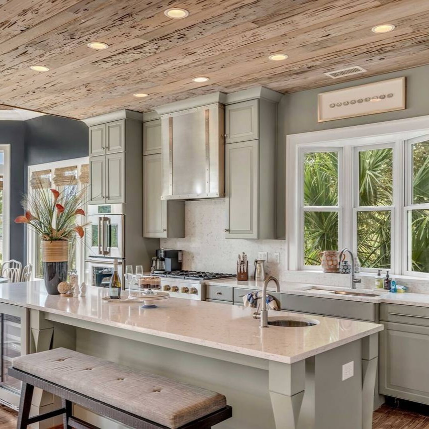 SweetgrassProp's tweet photo. These features could elevate your rental property! Read our latest blog for luxury rental home features that catch guests’ eyes. https://t.co/JAO0viMgSe 

#LuxuryHome #LuxuryRentalHome #BeachHouse https://t.co/Na9cJIRnAL