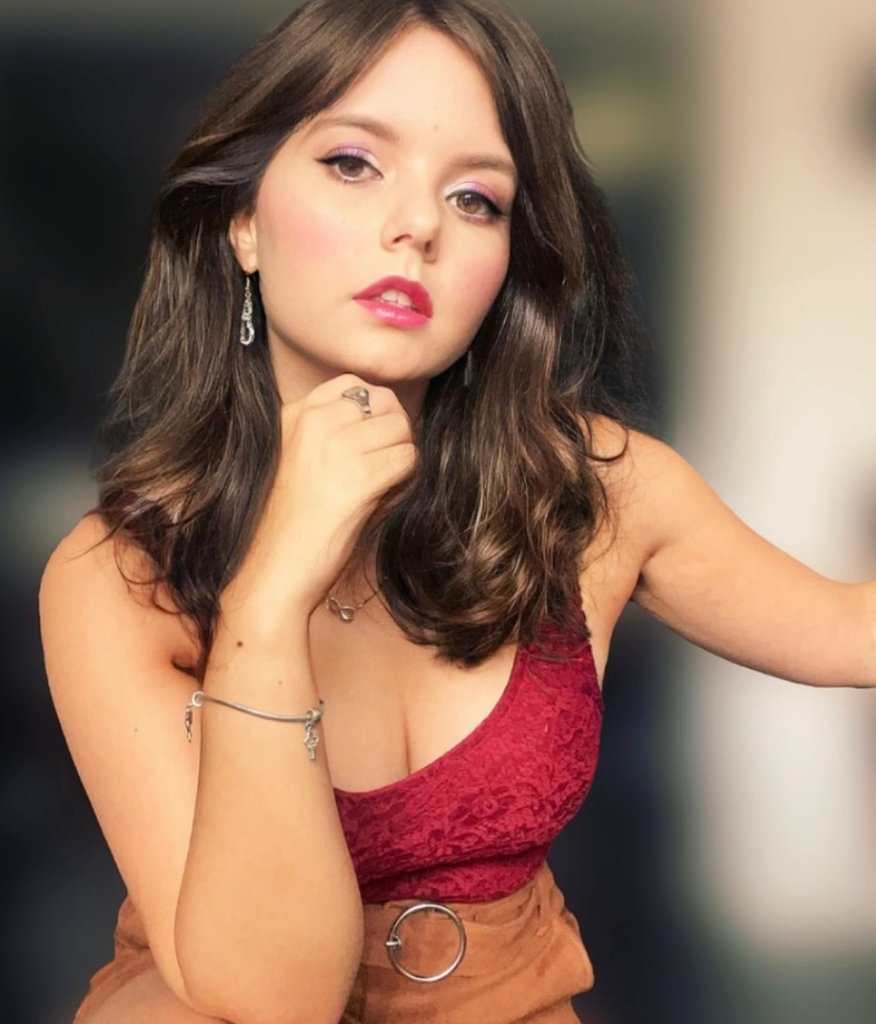 Dziś Dzień Chłopaka, więc pokaż swoją męskość i wyślij Królowej Blika. Nic tak nie podkreśla siły jak troska o swoją Panią, prawda? 🥰👸

Findom femdom cuckold humanatm paypig