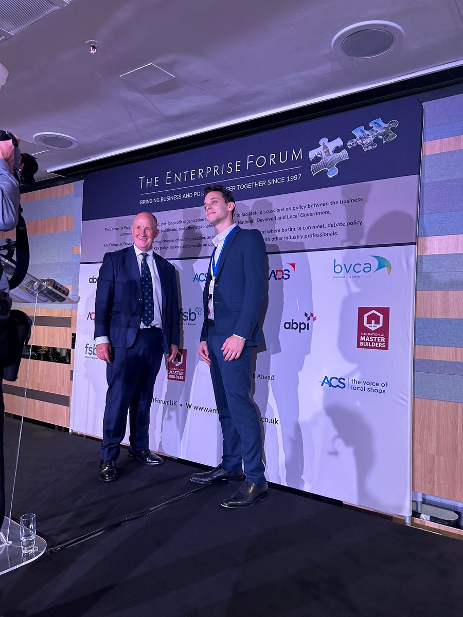 Great to be part of the Enterprise Forum reception this evening at #CPC24 with Kevin Hollinrake and Jeremy Hunt meeting Jordan from our public affairs team