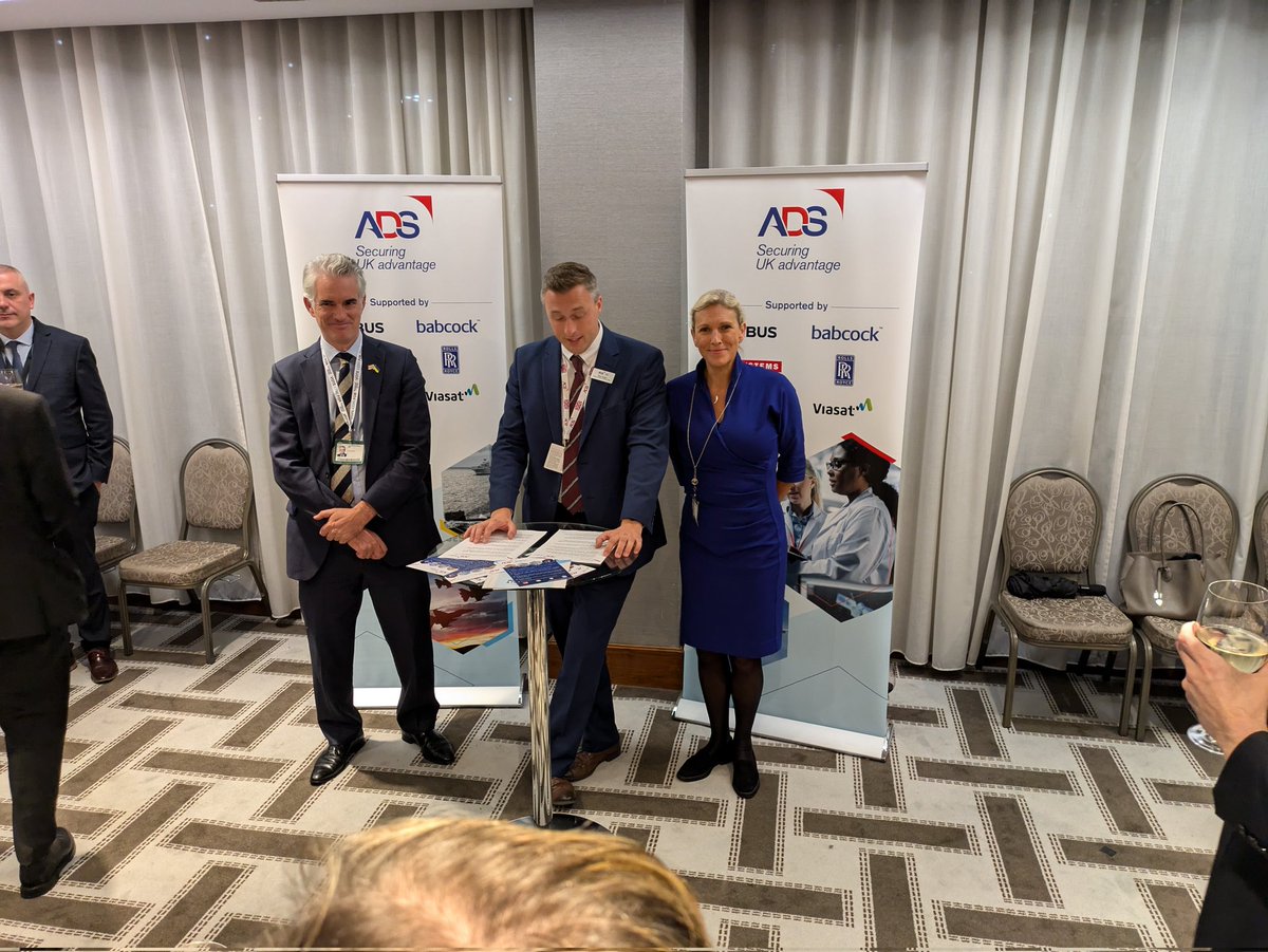 Celebrating the #aviation manufacturing and defence sector at the <a href="/ADSgroupUK/">ADS Group</a> reception with <a href="/CharlotteV/">Charlotte Vere</a> and <a href="/jcartlidgemp/">James Cartlidge MP 🇬🇧 🇺🇦</a>. #CPC24