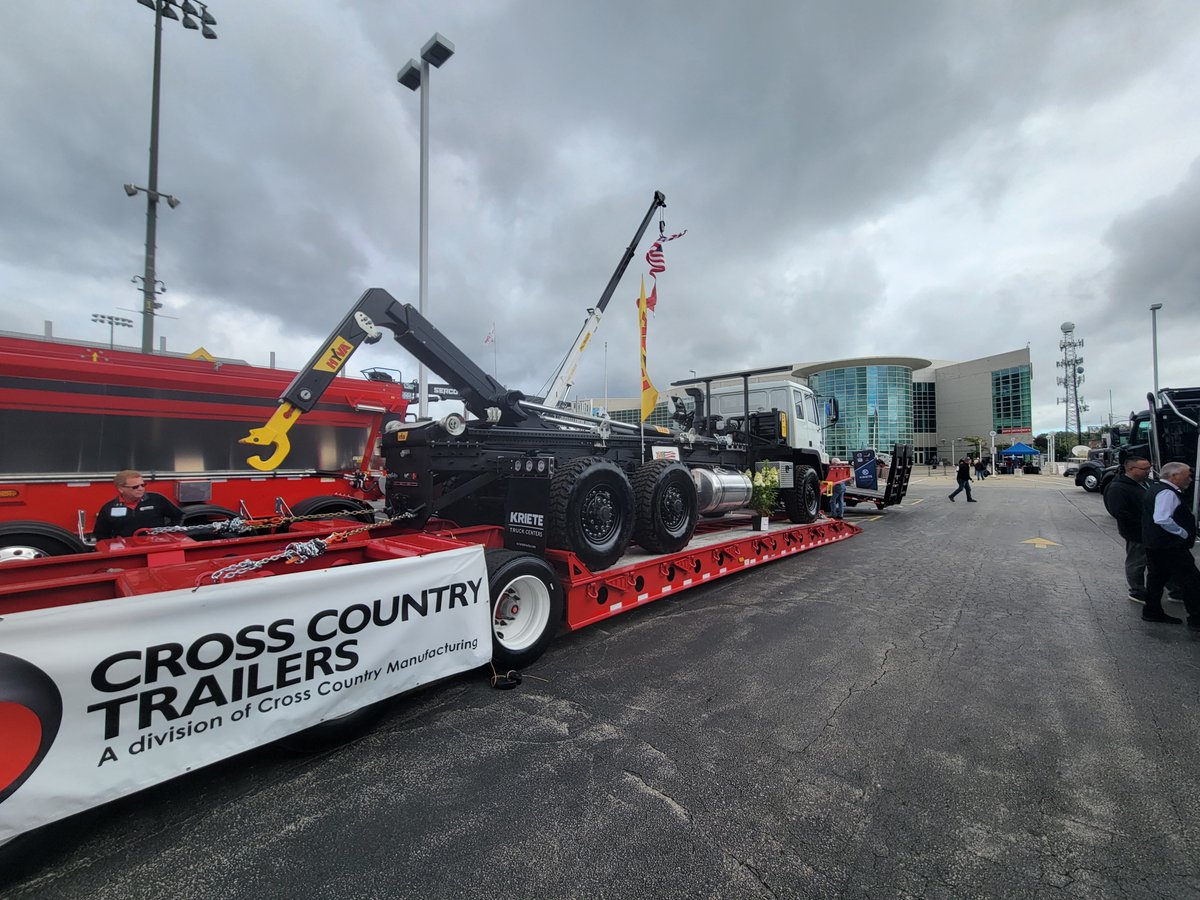 acelatruckco's tweet image. We had an amazing time at the Great Lakes Logging and Heavy Equipment Expo. Huge thanks to Kriete Truck Centers for featuring the Monterra at their booth.

The Monterra is built to tackle any challenge!

#Construction #FleetSolutions #HeavyDutySolutions #Hooklift #WorkTrucks