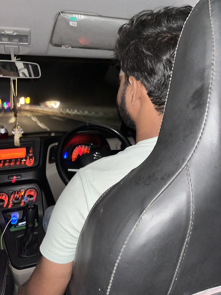 Coolnitin_'s tweet image. अंत तो सिर्फ मौत है,
हर रोज कोशिश करना ही जिंदगी है।