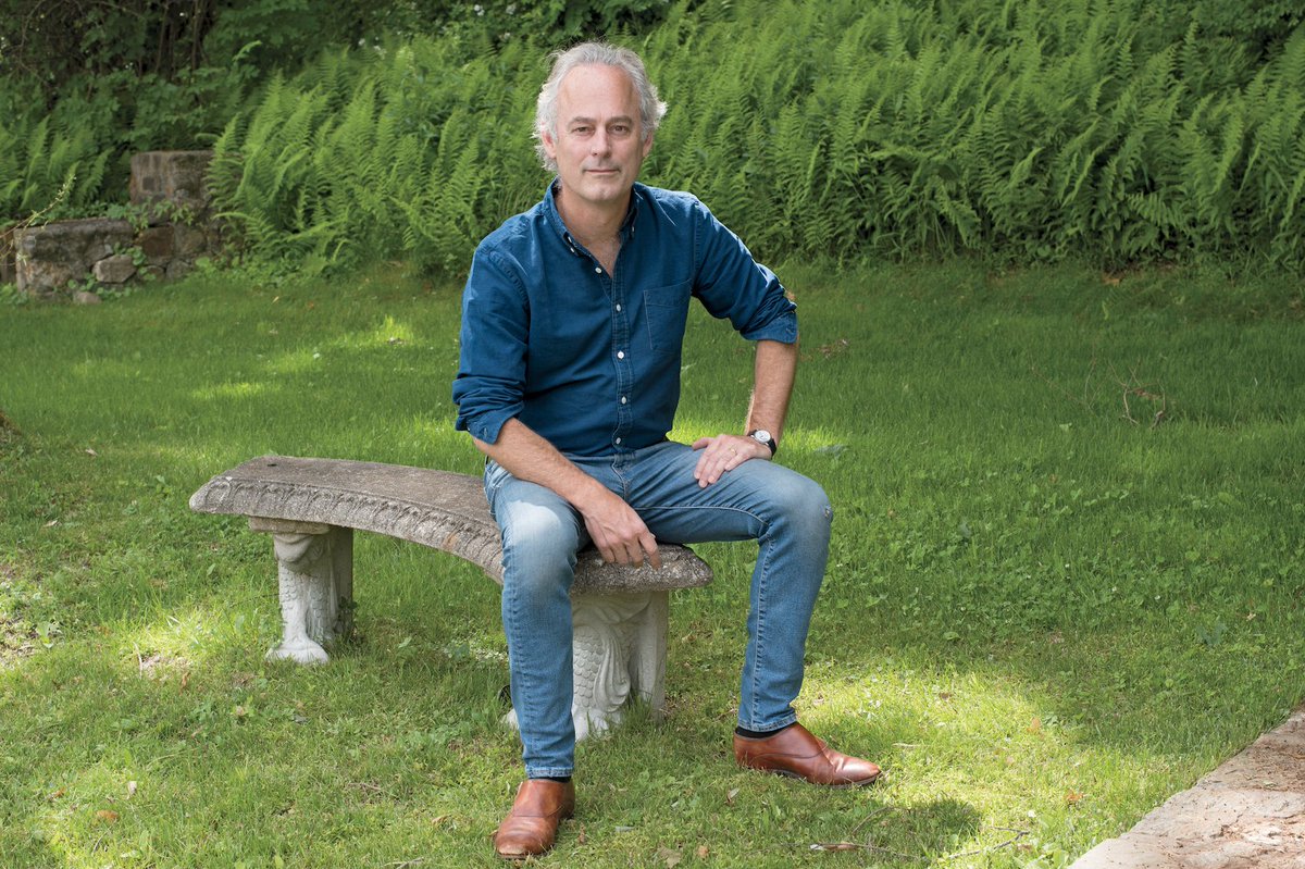 poetswritersinc's tweet photo. “[The] most powerful surprises come without preamble or epilogue,” concludes @amortowles after analyzing the concision of Raymond Carver’s story “Cathedral.” “And that is why the short story is so well suited to delivering them.” #SubscriptionOnly https://t.co/4pevPyjK7z https://t.co/EPBwg1yUwG