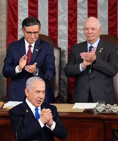 ArchieIntel's tweet photo. JUST IN: 🇺🇸 🇮🇱 

US to send thousands of soldiers to defend Israel. https://t.co/QY9zRCWwxG