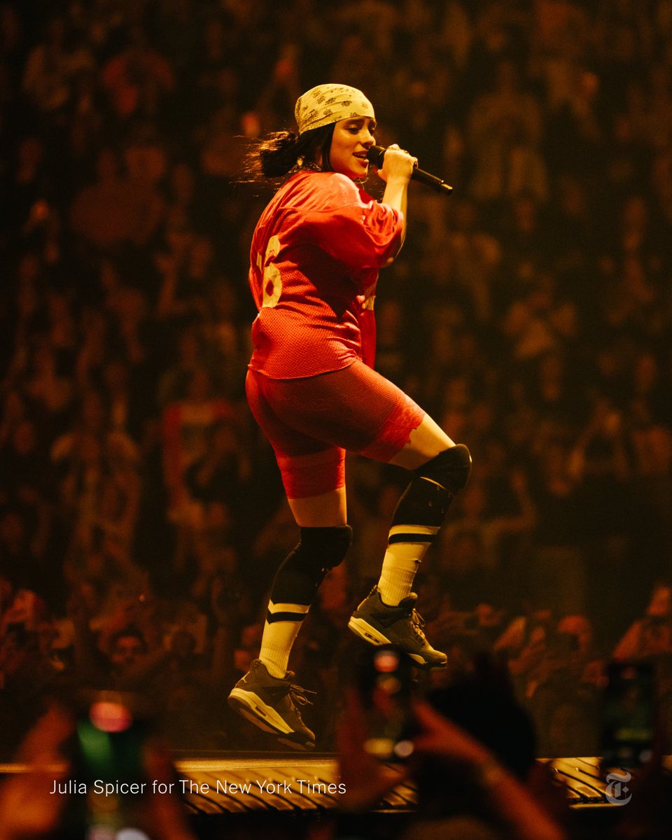 Billie Eilish着用 AWAKE NY starlogo ビーニー Billie Eilish着用 AWAKE NY starlogo ビーニー