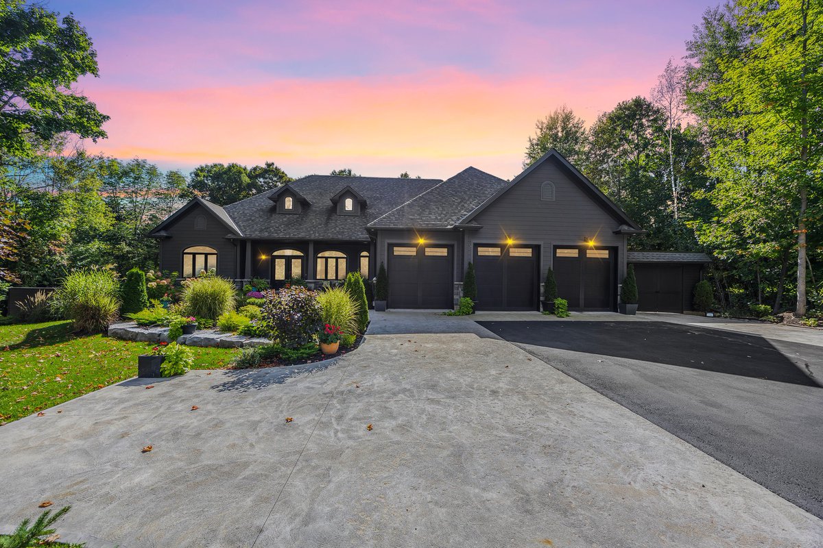 CrystalGSells's tweet image. Coming Soon!  2248 Elana Drive, Severn