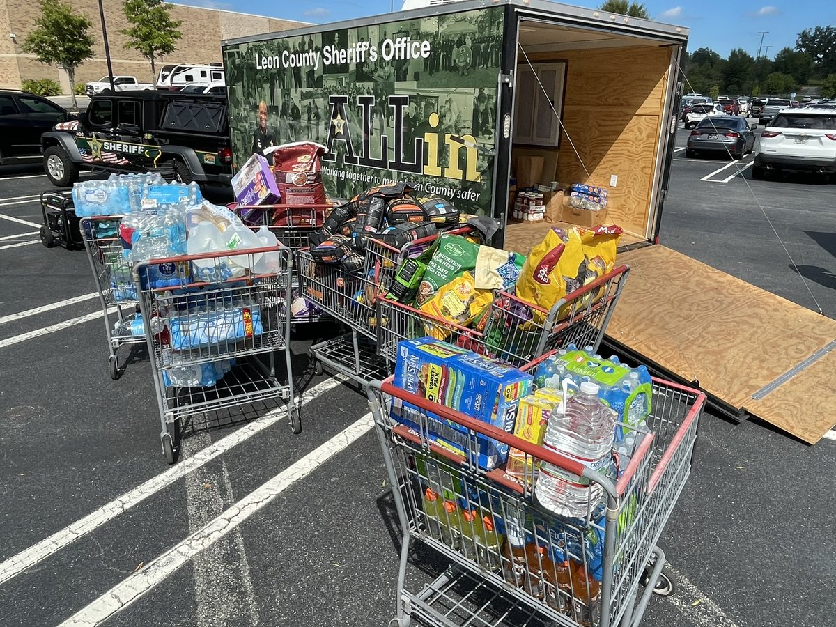 CommRickMinor's tweet image. Proud to support the #HurricaneHelene Relief supply drive organized by @Greg_Tish, @AllisonTantFL, and Jimmy Goodman of the @LeonSheriff’s Office.  Thanks to everyone who was able to stop by and donate food &amp;amp; supplies for Taylor/Madison Counties! #Helene #LeonReady #IHeartTally