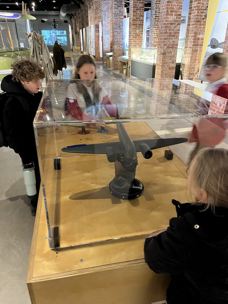 Miss Jones 💕 tweet media