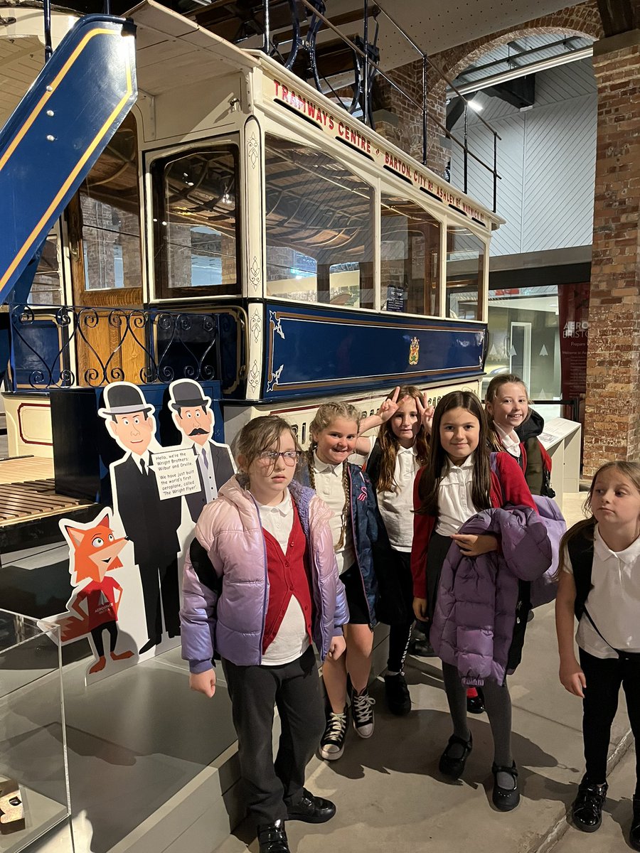 Miss Jones 💕 tweet media