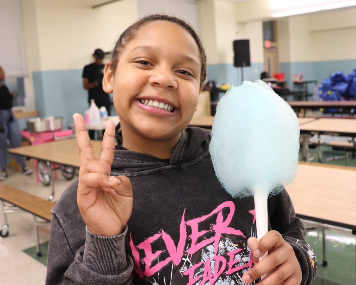 DCScholarsPCS's tweet photo. We had a great time welcoming our families to the Back to School Fair last week! It was wonderful to see community members, families, and school staff connect for such a fun, jam-packed day! We are super excited to welcome the new school year! @dcpcsb #BackToSchoolFair https://t.co/4bnaYGEInX
