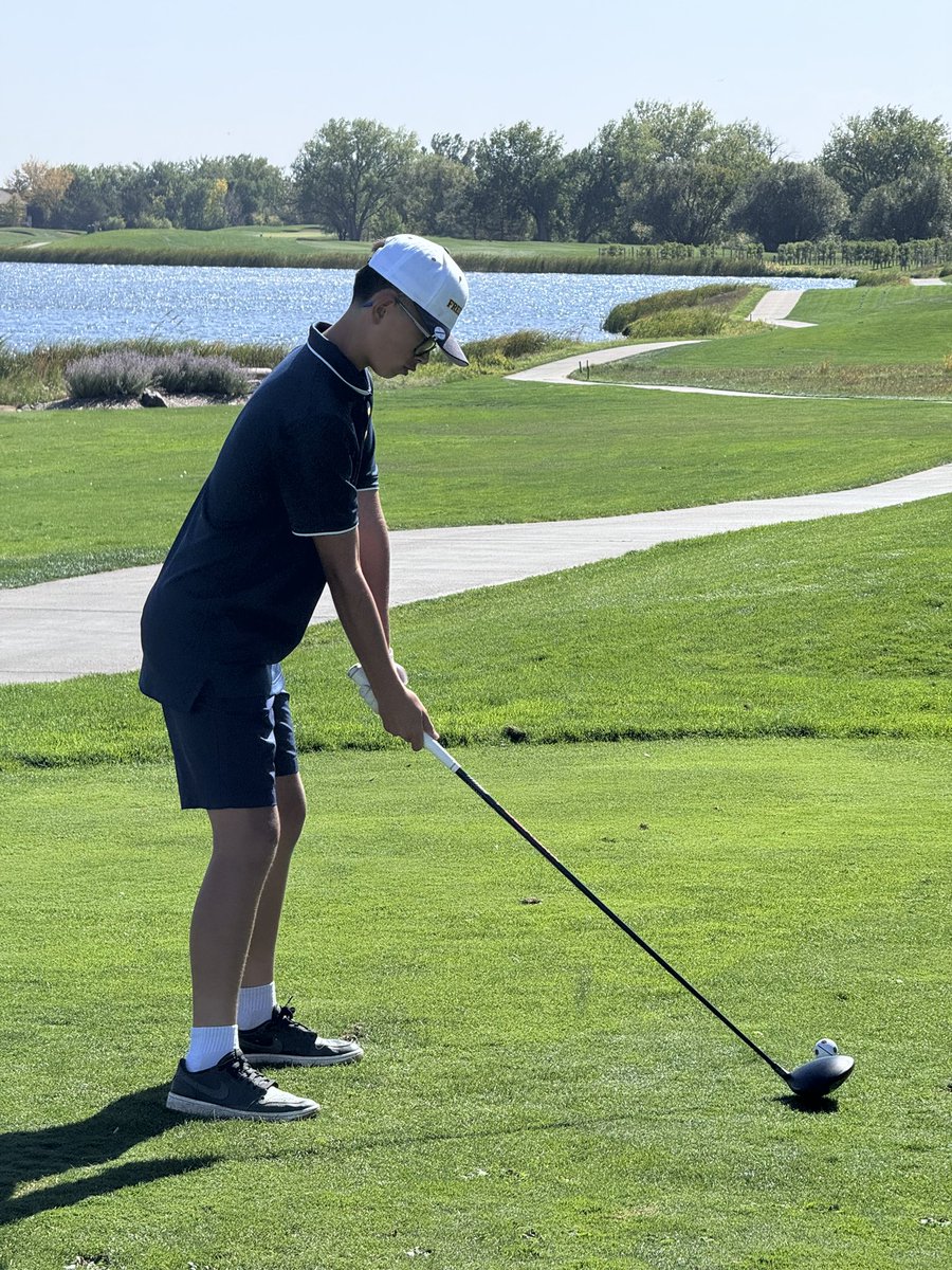 Frederick_Golf's tweet photo. Good luck to our regional team. Mason, Sam, Noah, and Cooper. @GoldenEaglesFHS @Frederick_HS https://t.co/PkKxXSEQPM