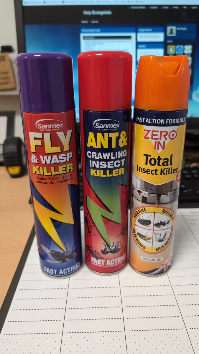 DenMagic's tweet image. Spider 🕷️ season essentials 🔨