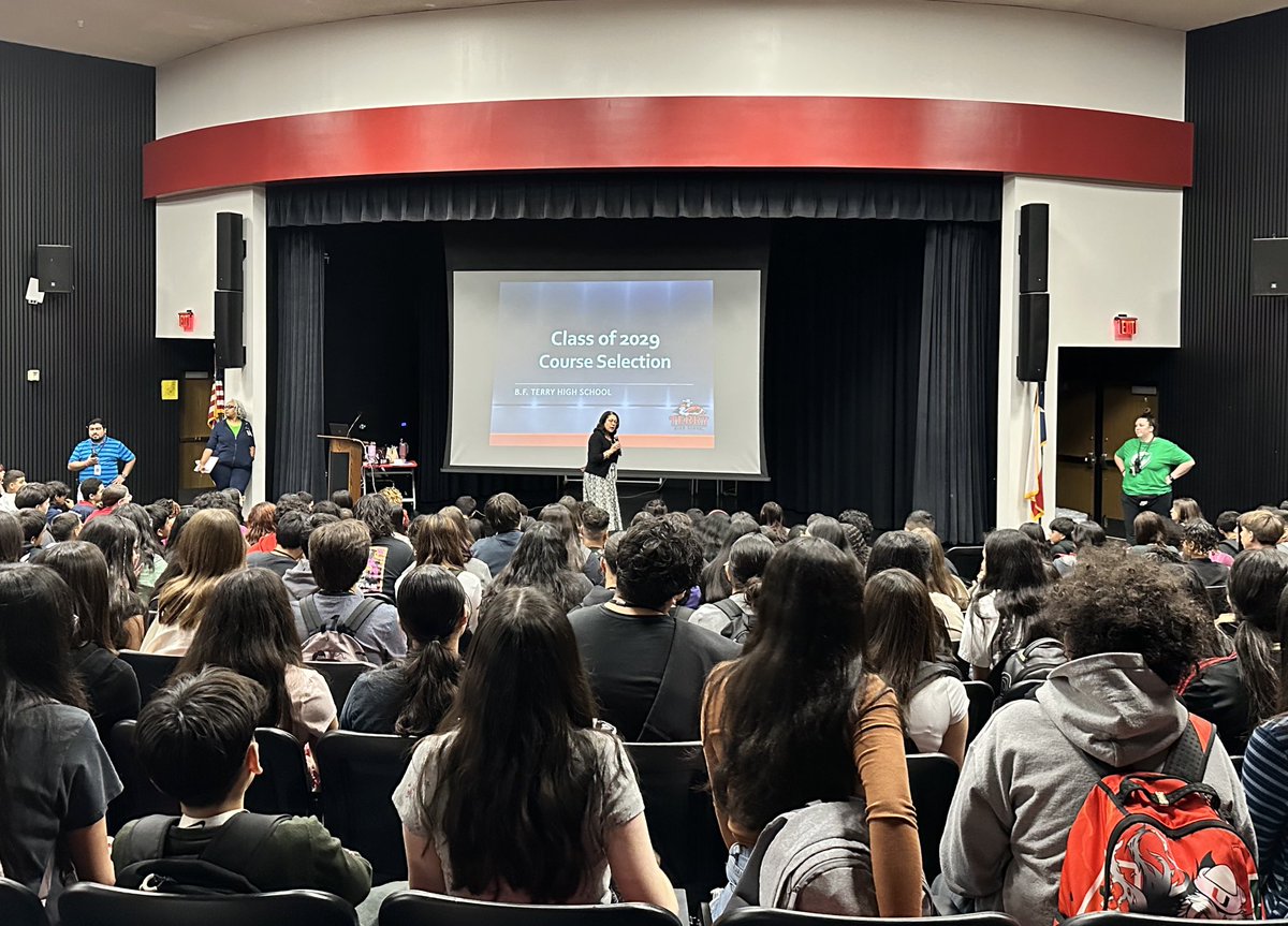 CounselorLokey's tweet photo. β@THighCounselors spoke to bright @GJHRangers 8th graders today about choosing their high school endorsements! Itβs so important to explore your passions early and build the foundation for future success! #FutureLeaders #HighSchoolPrep β https://t.co/6FnIvCI7Ko