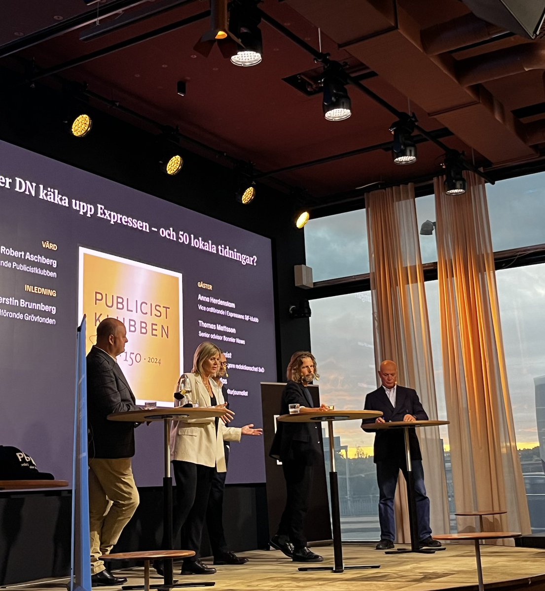 Kvällens debatt är nu avslutad – podd kommer inom kort!