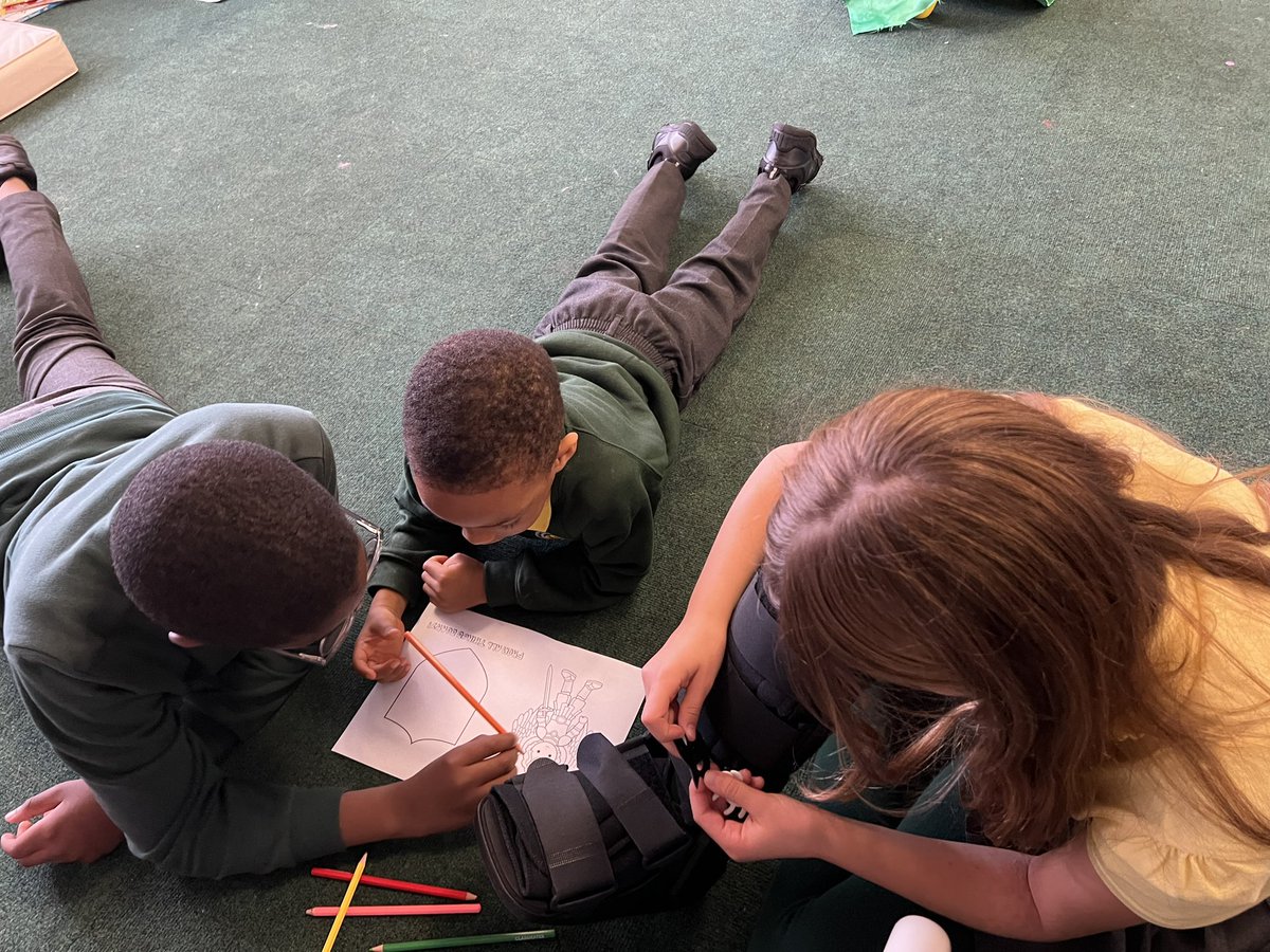 stmichaelswales's tweet photo. Continuing our celebration of the #FeastofStMichael π‘οΈπ‘οΈ
Our Y6 buddies joined us this morning to help us ask St Michael to defend and protect us.
We pray to St Michael, Protect us from all things scary. π» π¦
#TheStMichaelsWay #Faith #Action #Success #VisionWeek https://t.co/K0V0nZIzKO
