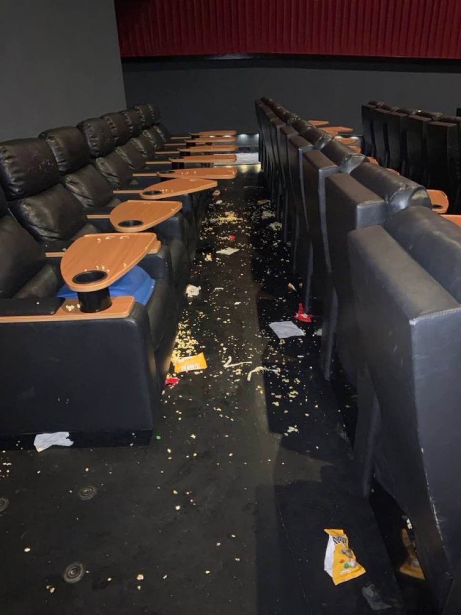 if u leave a theater like this u should be banned for life