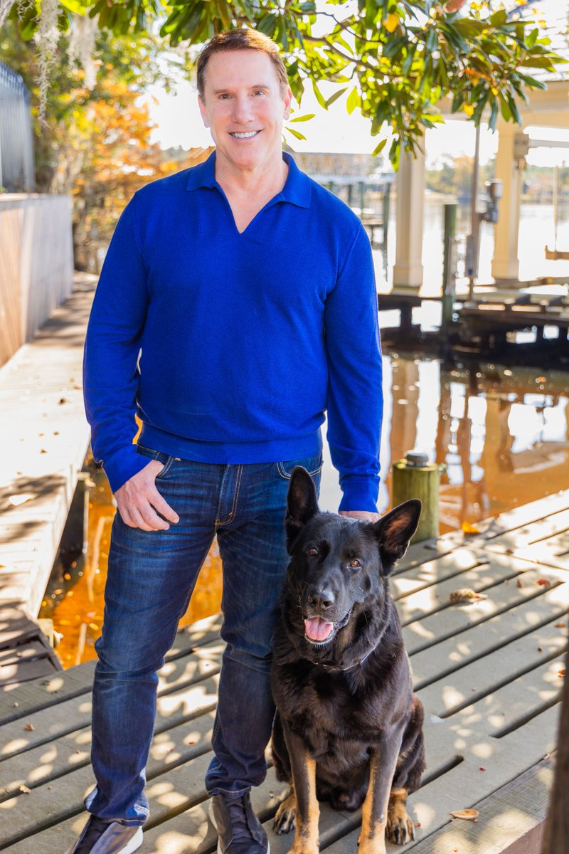 Gus and I had a great chat with <a href="/thefarmersdog/">The Farmer's Dog</a> talking #CountingMiracles, my love of dogs, and more! bit.ly/sparksfarmd24