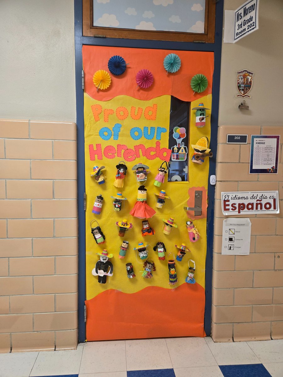 Proud of our HERENCIA 🤗

Celebrating Hispanic Heritage Month with our mini piñatas!! 

#Hispanicheritage #doordecorationcontest #piñatas