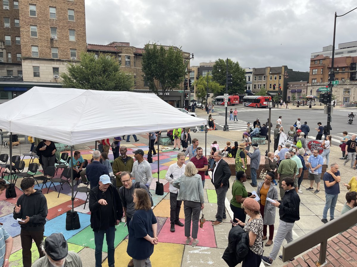 jubileehousing's tweet image. Thank you to everyone who came out and celebrated with us at the reopening of the Plaza at 1800 Columbia Rd! It was a momentous occasion!

#Plaza #Reopening #Celebration #JusticeHousing #JubileeHousing