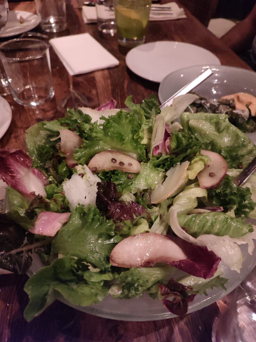 nreach_io's tweet photo. #nReach night out 😋 🍝 🧑‍🍳 🍖 

#Foodies #Celebration #Web3 #B2B #Hiring https://t.co/CB7YjA1TA4