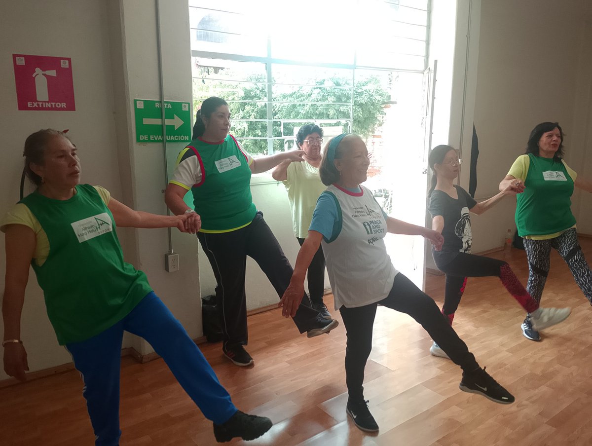 claudiaPin24798's tweet photo. @FAHHdeporte 
Claudia Piñon Promotora Voluntaria de la Fundación https://t.co/TaUN6Wlh1n