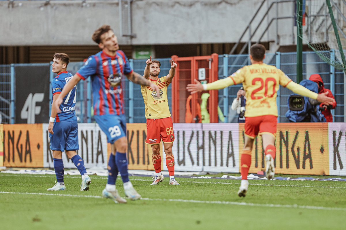 mikivillar7's tweet image. 3 games, 9 points = perfect week! Now, Conference League time 😊

#enjoytheprocess 🐢🙏🏼