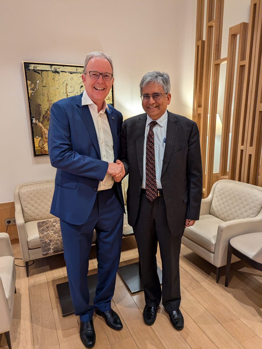 Saurabh Kumar (@ambsaurabhkumar) on Twitter photo Had a cordial meeting with MEP <a href="/AxelVossMdEP/">Axel Voss MdEP</a>. Appreciated his insights on political transition, progress in digital domain and AI, and developments in Europe. Briefed him about India and our success in Digital Public Infrastructure. Value his support for India-EU partnership. Had a cordial meeting with MEP <a href="/AxelVossMdEP/">Axel Voss MdEP</a>. Appreciated his insights on political transition, progress in digital domain and AI, and developments in Europe. Briefed him about India and our success in Digital Public Infrastructure. Value his support for India-EU partnership.