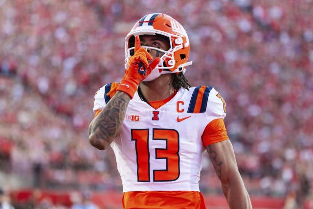 Kade”K3”Smith (@kadesmith24) on Twitter photo Blessed to receive my first Division 1 offer from <a href="/IlliniFootball/">Illinois Football</a> <a href="/coachjstepp/">Coach Justin Stepp</a> <a href="/therealraygates/">Ray Gates</a> <a href="/CoachEReinhart/">Eli Reinhart</a> <a href="/NorthCro_FB/">North Crowley Football</a> <a href="/MikeRoach247/">Mike Roach</a> “K3” Blessed to receive my first Division 1 offer from <a href="/IlliniFootball/">Illinois Football</a> <a href="/coachjstepp/">Coach Justin Stepp</a> <a href="/therealraygates/">Ray Gates</a> <a href="/CoachEReinhart/">Eli Reinhart</a> <a href="/NorthCro_FB/">North Crowley Football</a> <a href="/MikeRoach247/">Mike Roach</a> “K3”