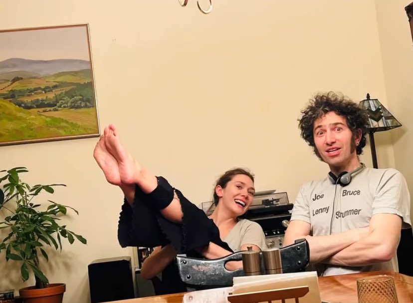 What’s going on here 😭