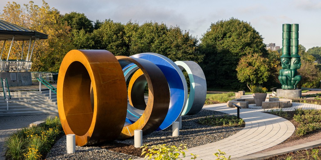 #Communiqué | Une nouvelle page d’histoire s’écrit sur les #PlainesDAbraham. Deux œuvres d’artistes des Premières Nations ornent le cap Diamant.
ow.ly/yurv50TzhBq

#JournéeNationaleDeLaVéritéEtDeLaRéconciliation