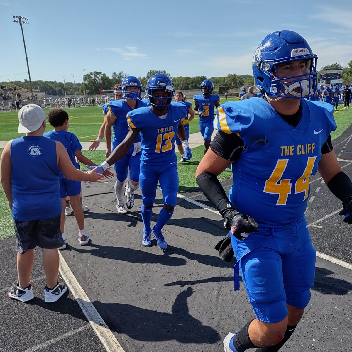 briar_cliff's tweet image. Let's paint the town blue and gold, Chargers! Homecoming week is here! 🎉 #ChargerPride #HomecomingWeek