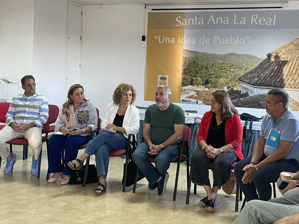 psoedehuelva's tweet photo. 🟢 REUNIÓN COMARCAL DE LA SIERRA DE ARACENA Y PICOS DE AROCHE
👉Continuamos con los encuentros de trabajo en el territorio, hoy en #SantaAnaLaReal, para analizar avances, identificar problemáticas y marcar líneas de trabajos para abordar reivindicaciones
🗣️ @MARIAEUGENIAL https://t.co/yThFfUklou