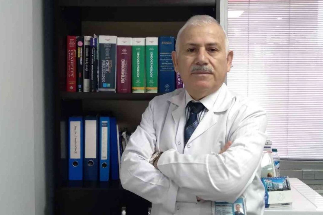 aktasglin's tweet photo. Dünyanın en etkili bilim insanını hapse atmışsınız, gurur duyun! Haksız yere tutuklu olan Prof. Dr. Cihangir Erem, Stanford’un listesine 4. kez girdi. @ErtugrulGunay @emrkongar #MeclisKHKlıyıDuy @aydinsule1 https://t.co/gU6LeDjy5l