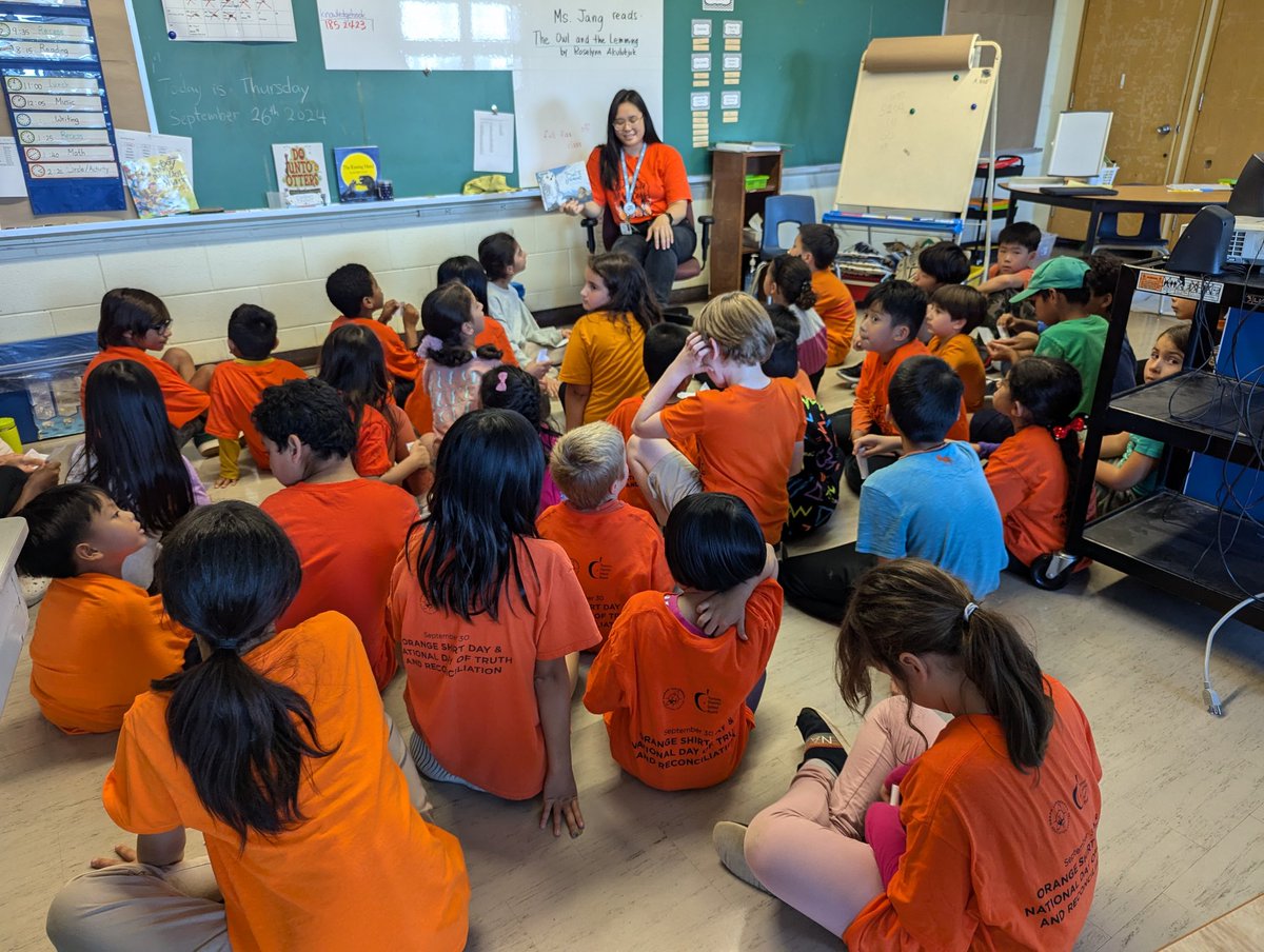 gillisgreen205's tweet photo. Students participated in a school-wide read aloud event celebrating Indigenous authors. 🧡 https://t.co/TqZ6dHyDG4