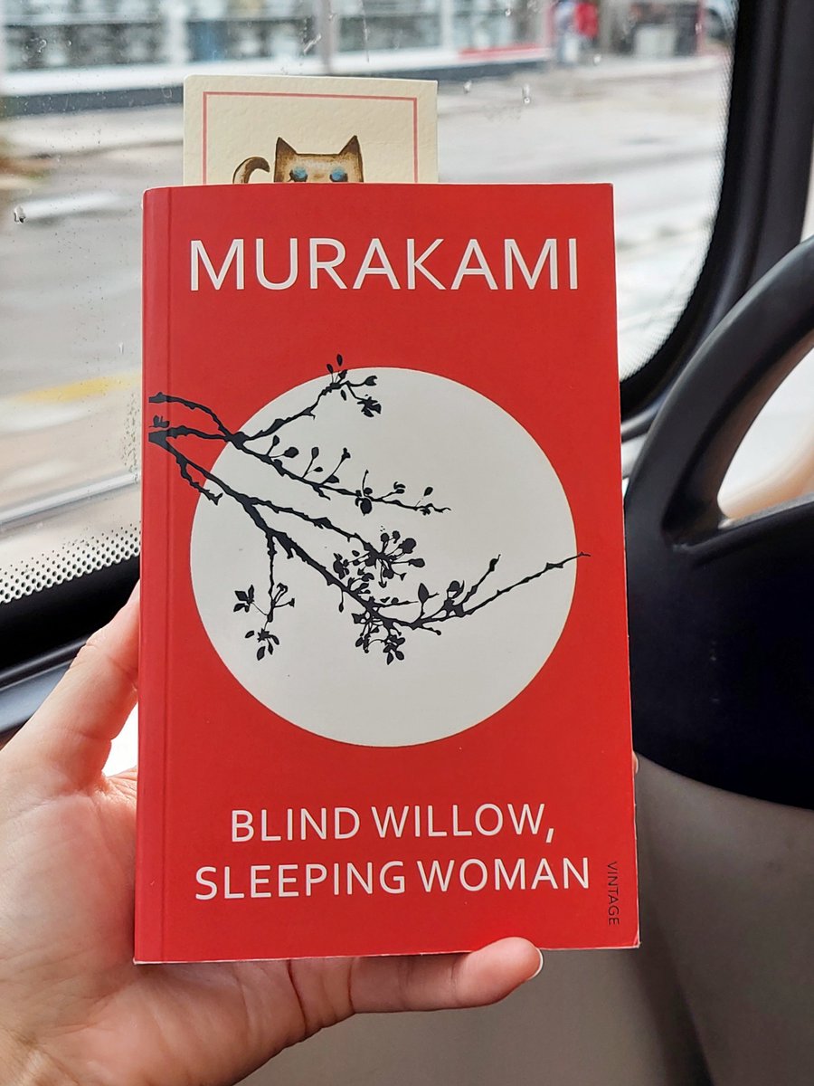 busrayoldas7's tweet photo. The book found me first, and #Murakami's storytelling feels like stepping into a dream I didn’t want to leave. https://t.co/XmKhCWP4Nh