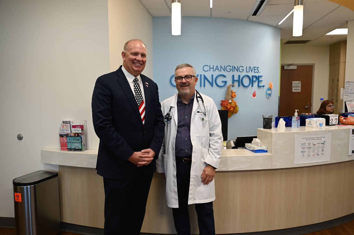 pappas_assoc's tweet image. Oncology and Hematology Care recently welcomed State Rep. Tim Barhorst &amp;amp; State Rep. 28th District Candidate Jenn Giroux to tour their facilities at the Eastgate Medical Center in Cincinnati. Both are pictured here with Dr. Randolph "Randy" Drosick. #clientnews #tour #clienttour
