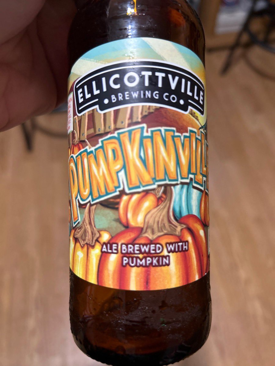 ThisGuyJay73's tweet photo. Pumpkinville / Ellicottville Brewing/ Pumpkin Ale, Nice pumpkin beer, pumpkin pie filling taste with notes of pumpkin, vanilla and seasonal spices like cinnamon and nutmeg. Review will be available soon on YouTube #CraftBeer #beer #beeroftheday #pumpkinbeer #pumpkin #PumpkinSpice https://t.co/KF3w5Irhwb